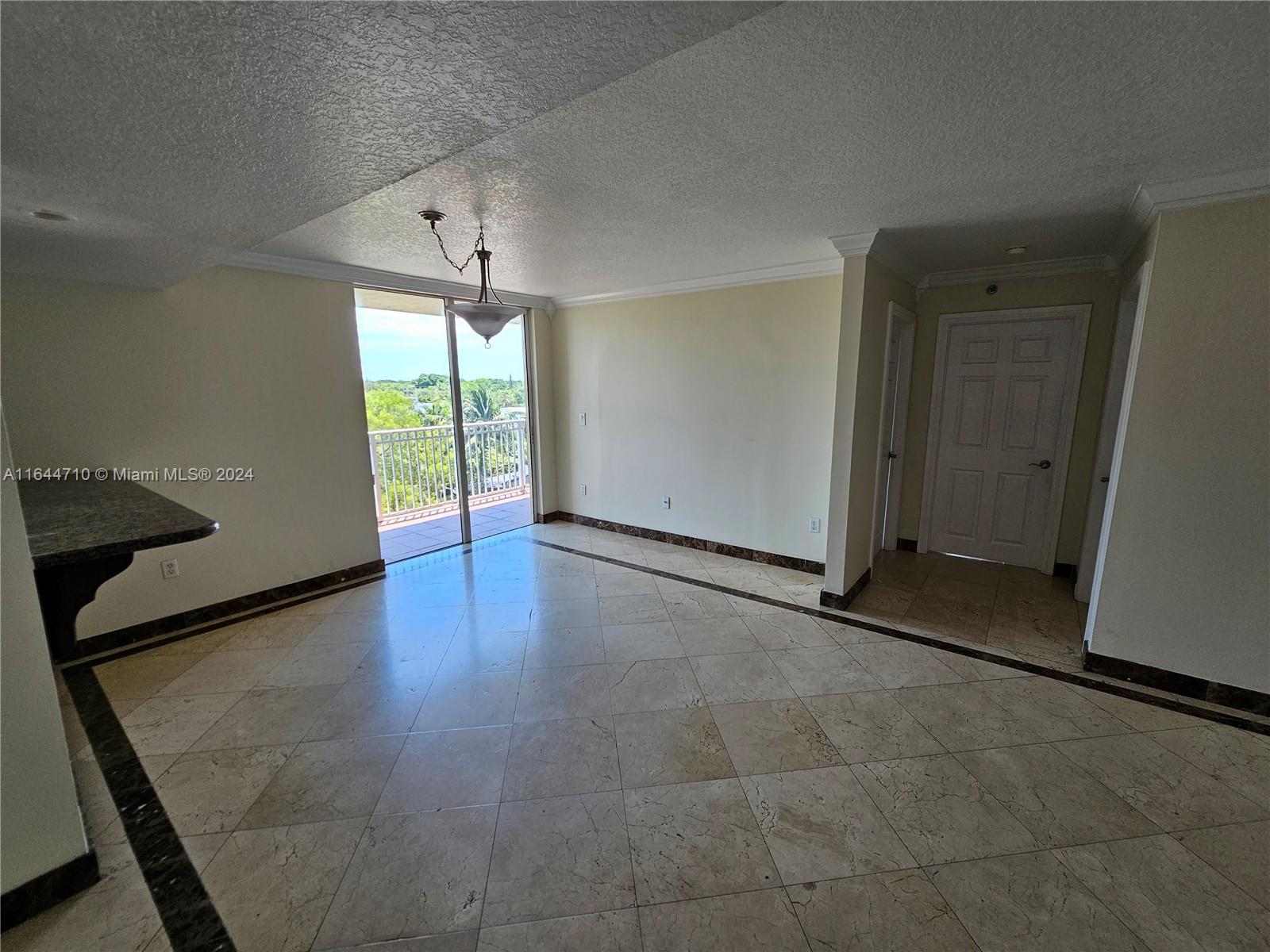 MARBELLA CONDO - Residential