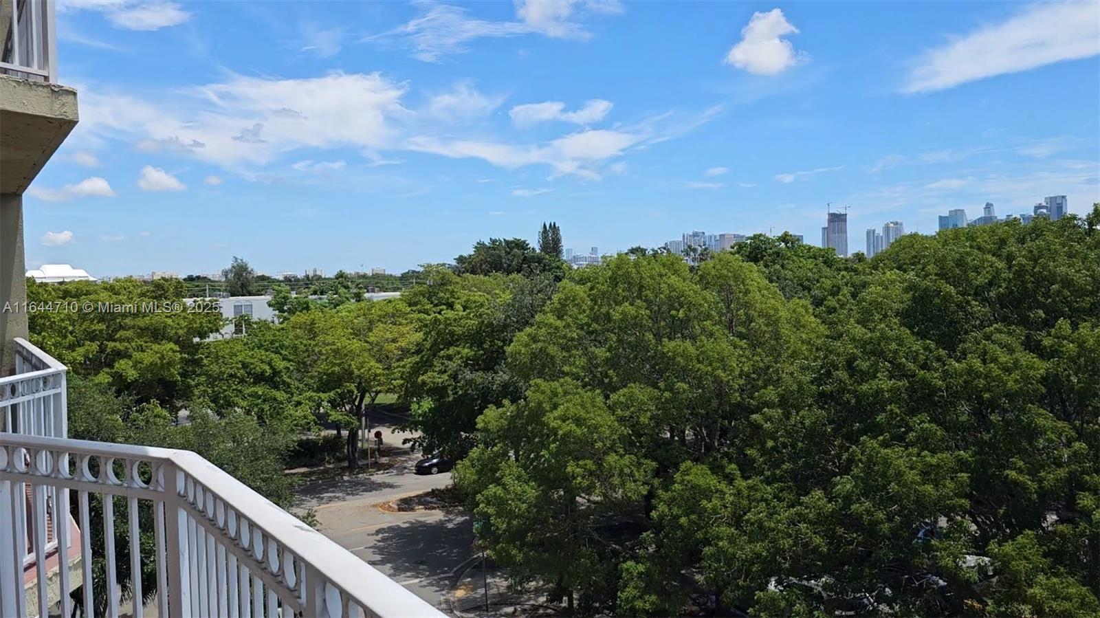 MARBELLA CONDO - Residential