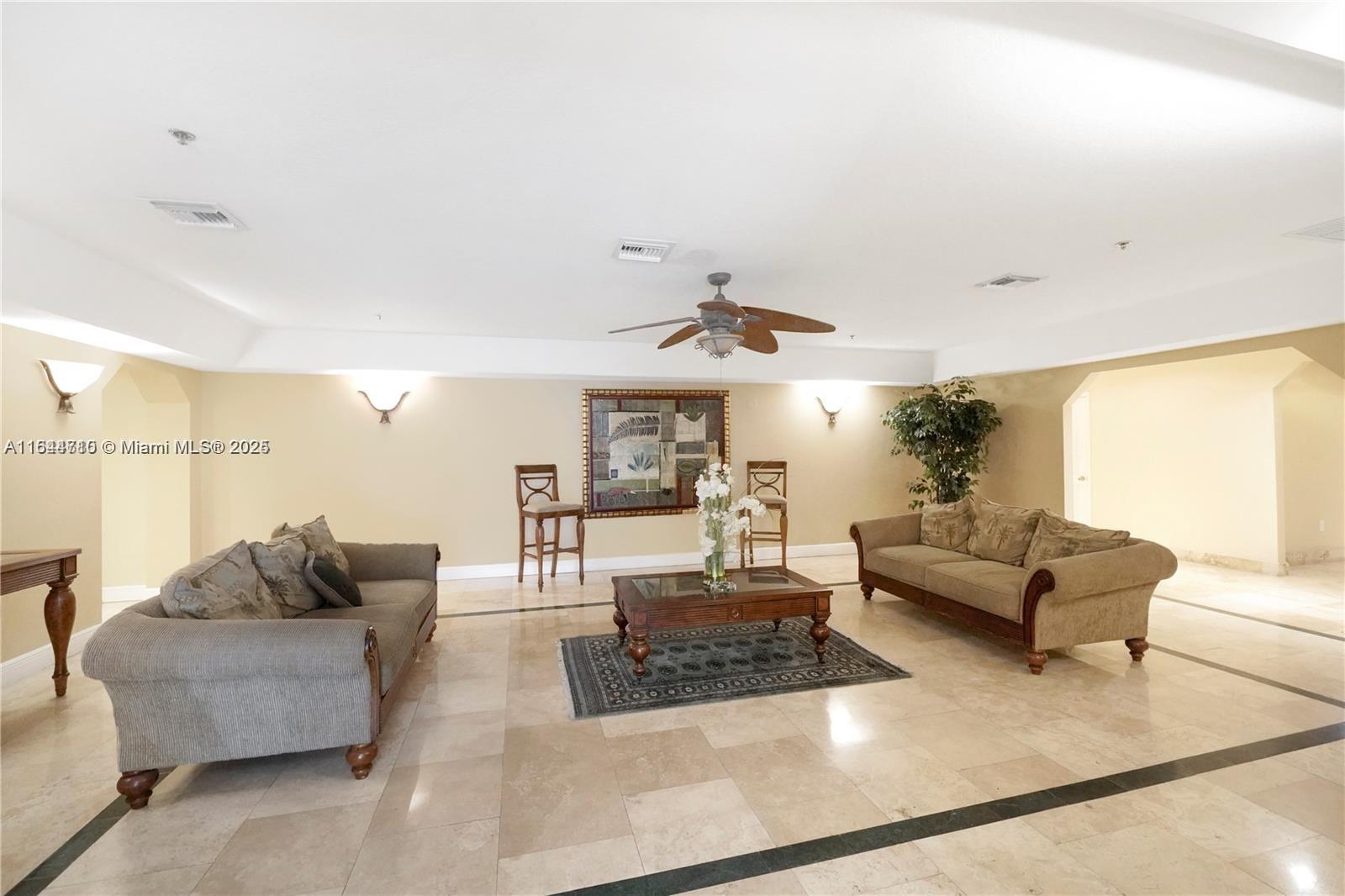 MARBELLA CONDO - Residential