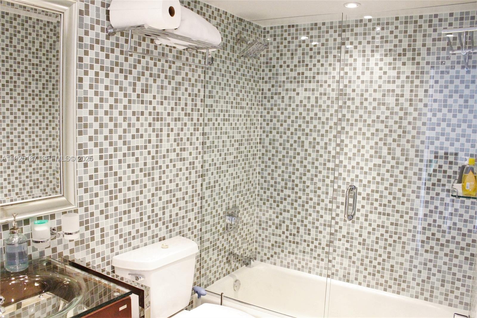 THE HEMISPHERES CONDO - Residential Lease