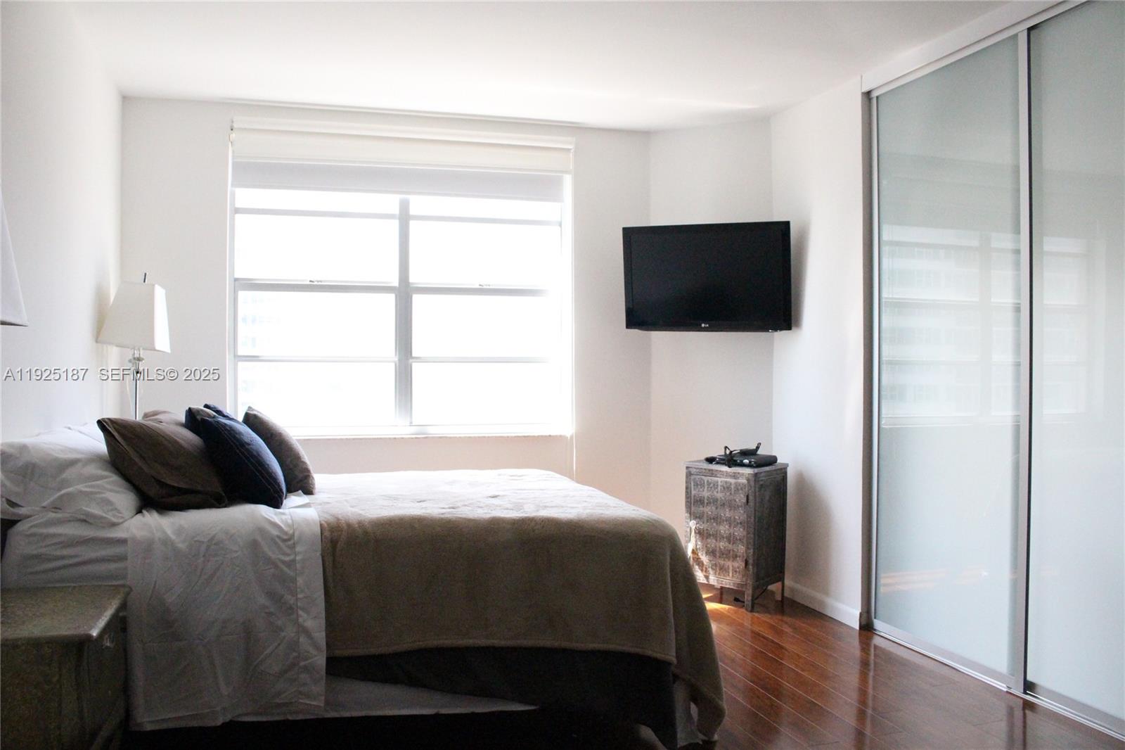 THE HEMISPHERES CONDO - Residential Lease