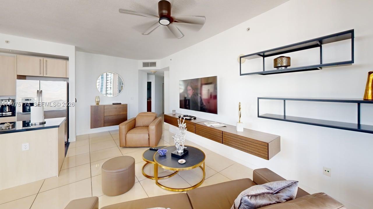 79 SW 12th St 2206-S