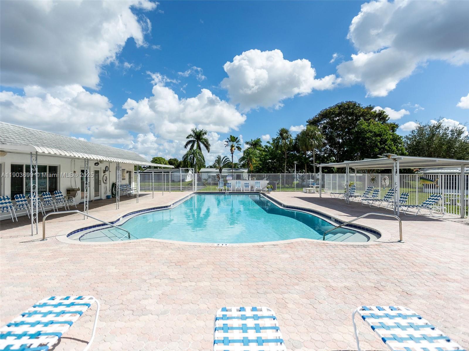 PARADISE GARDENS SEC 3 - Residential