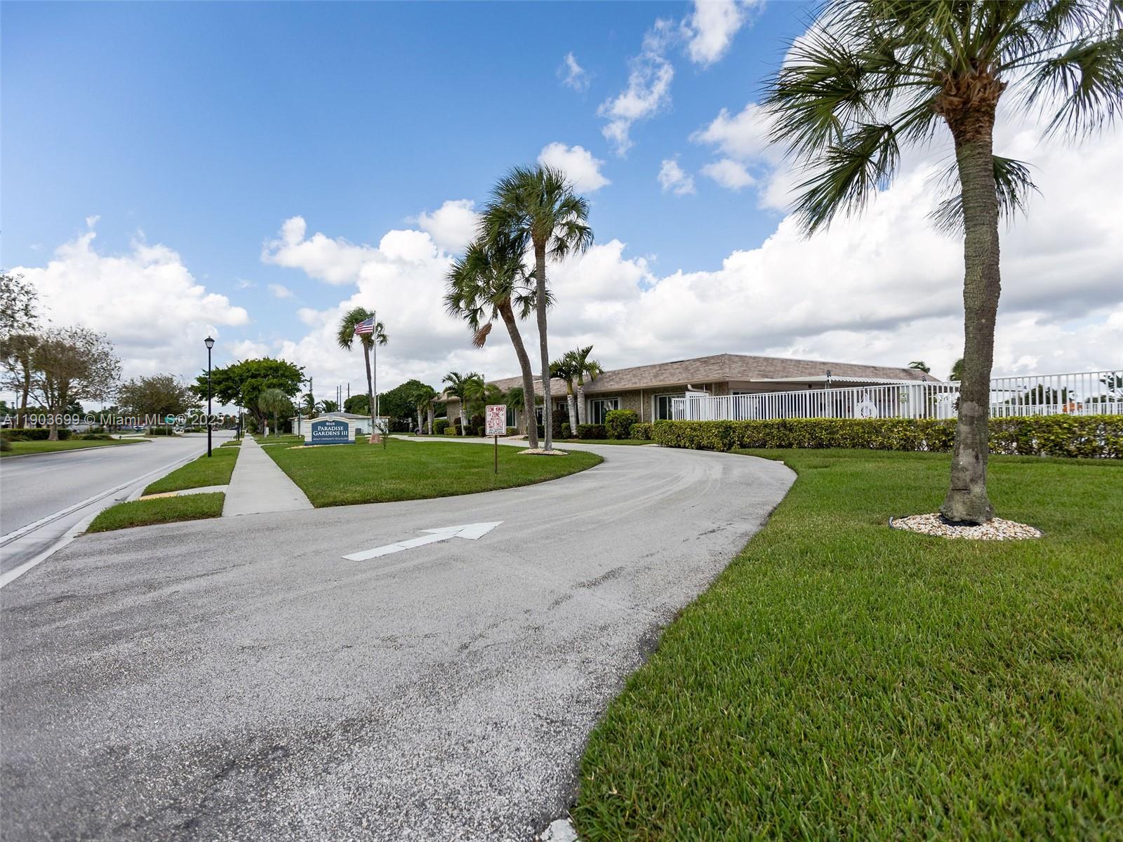 PARADISE GARDENS SEC 3 - Residential