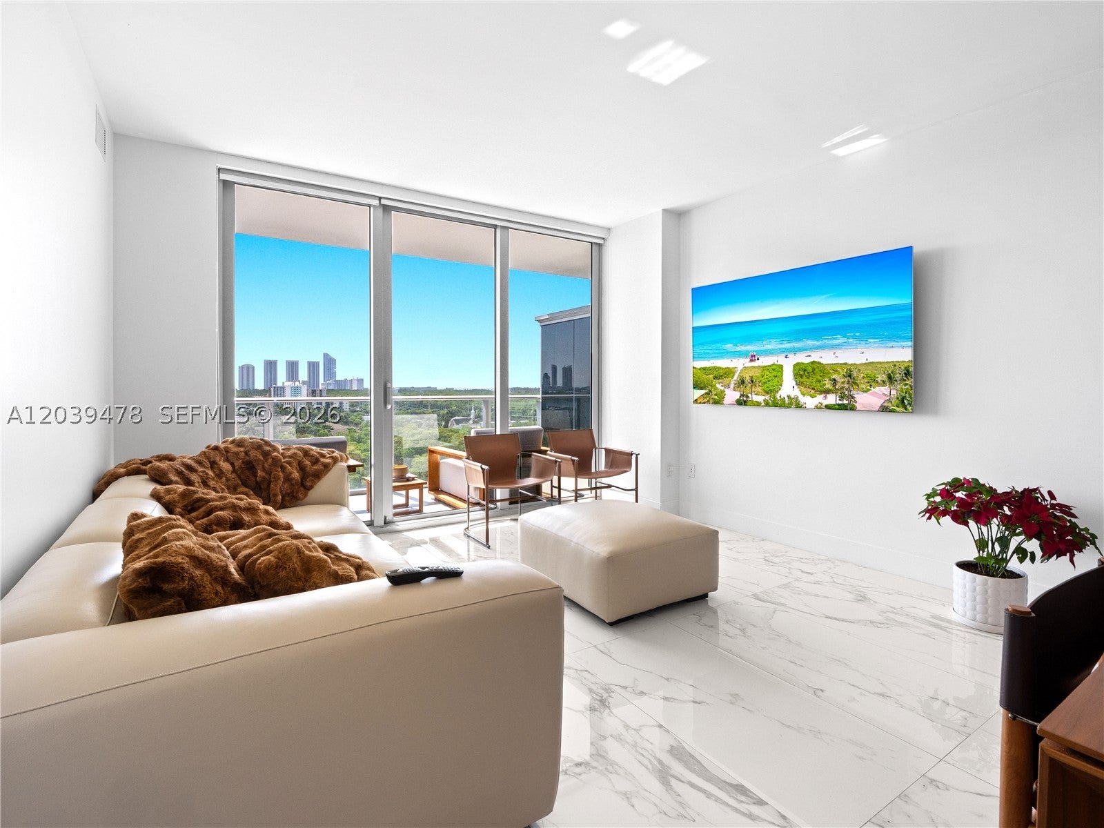 16385 Biscayne Blvd 1117