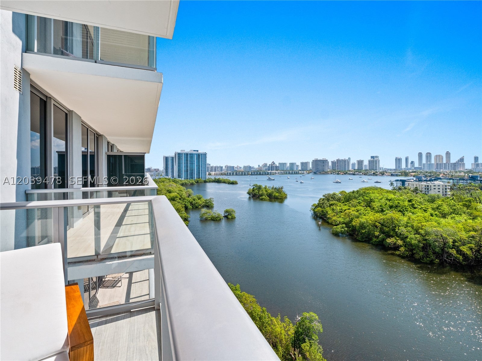 16385 Biscayne Blvd 1117