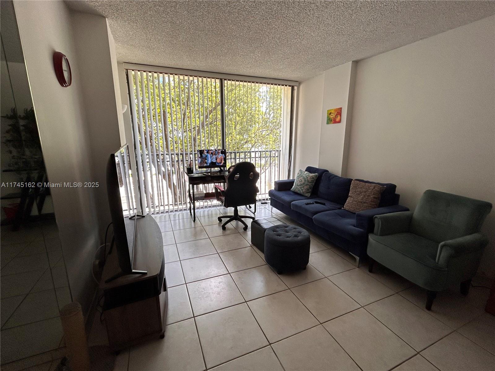 PLAZA OF AMERICAS CONDO P - Residential