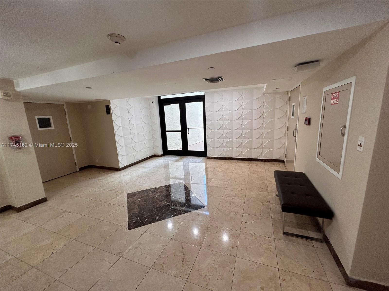 PLAZA OF AMERICAS CONDO P - Residential