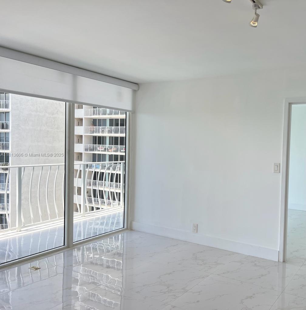 THE GRANDVIEW PALACE COND - Residential Lease