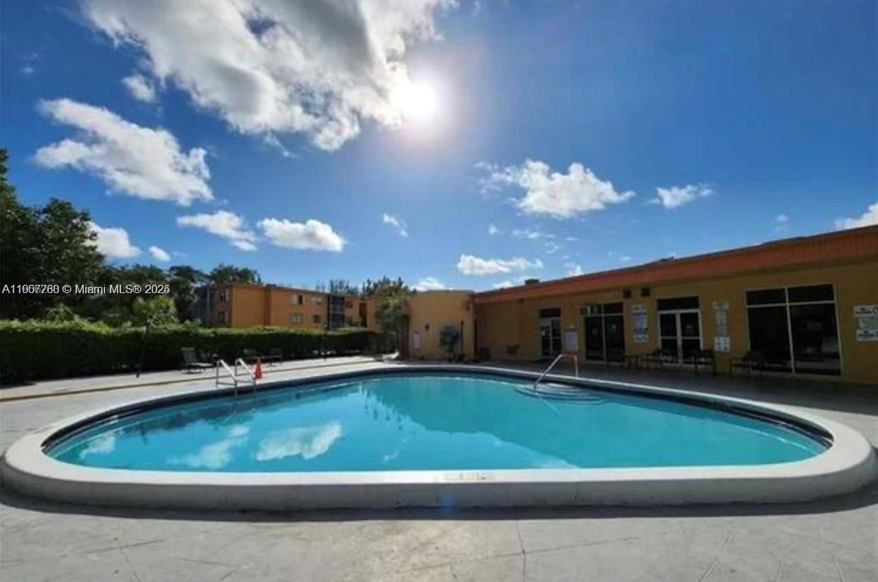 HERITAGE CIRCLE CONDO - Residential Lease