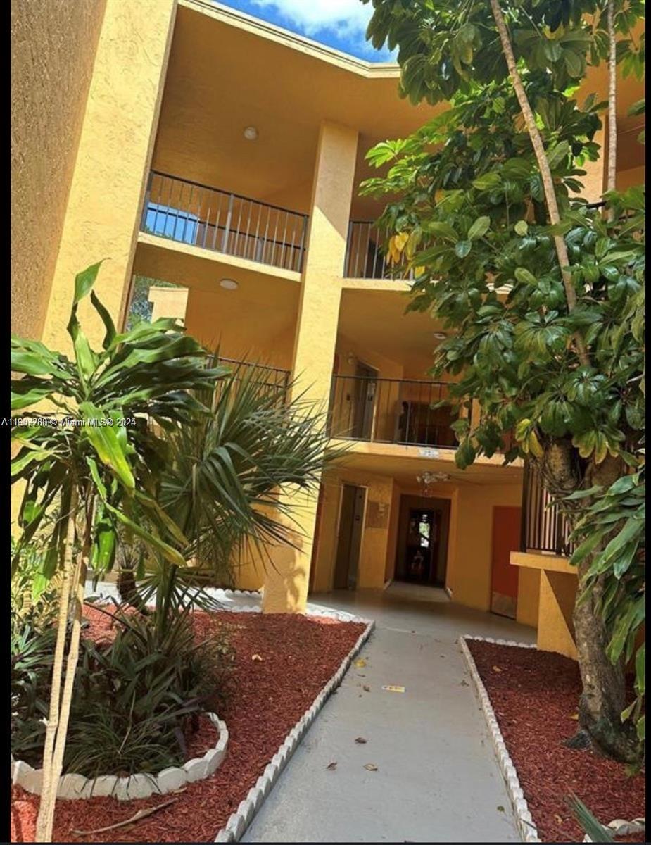 HERITAGE CIRCLE CONDO - Residential Lease