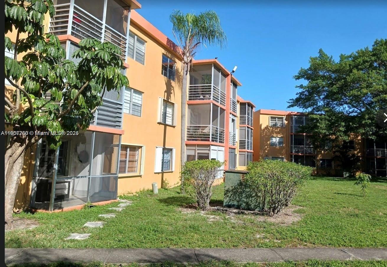 HERITAGE CIRCLE CONDO - Residential Lease