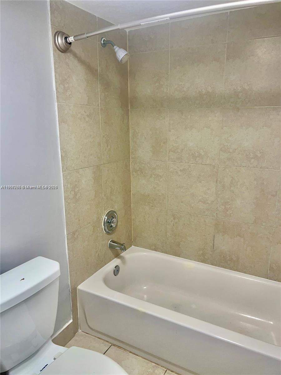 HERITAGE CIRCLE CONDO - Residential Lease