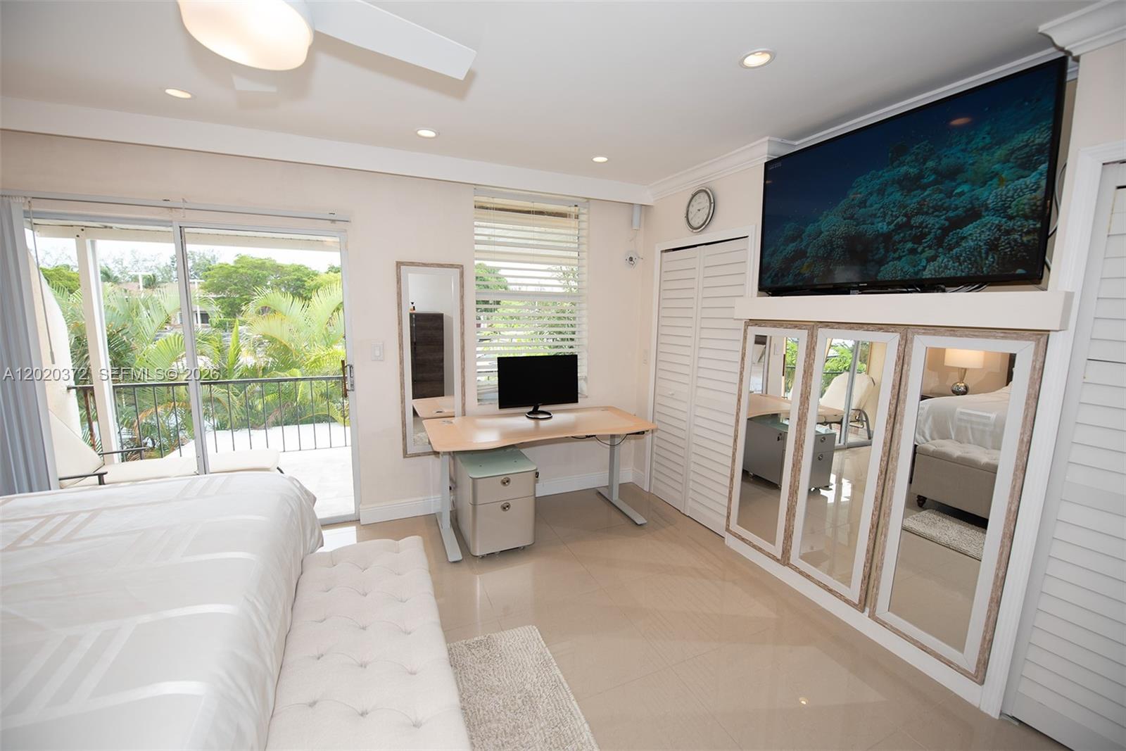 BEACH CLUB VILLAS CONDO - Residential