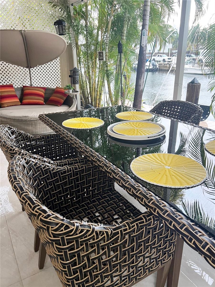 BEACH CLUB VILLAS CONDO - Residential