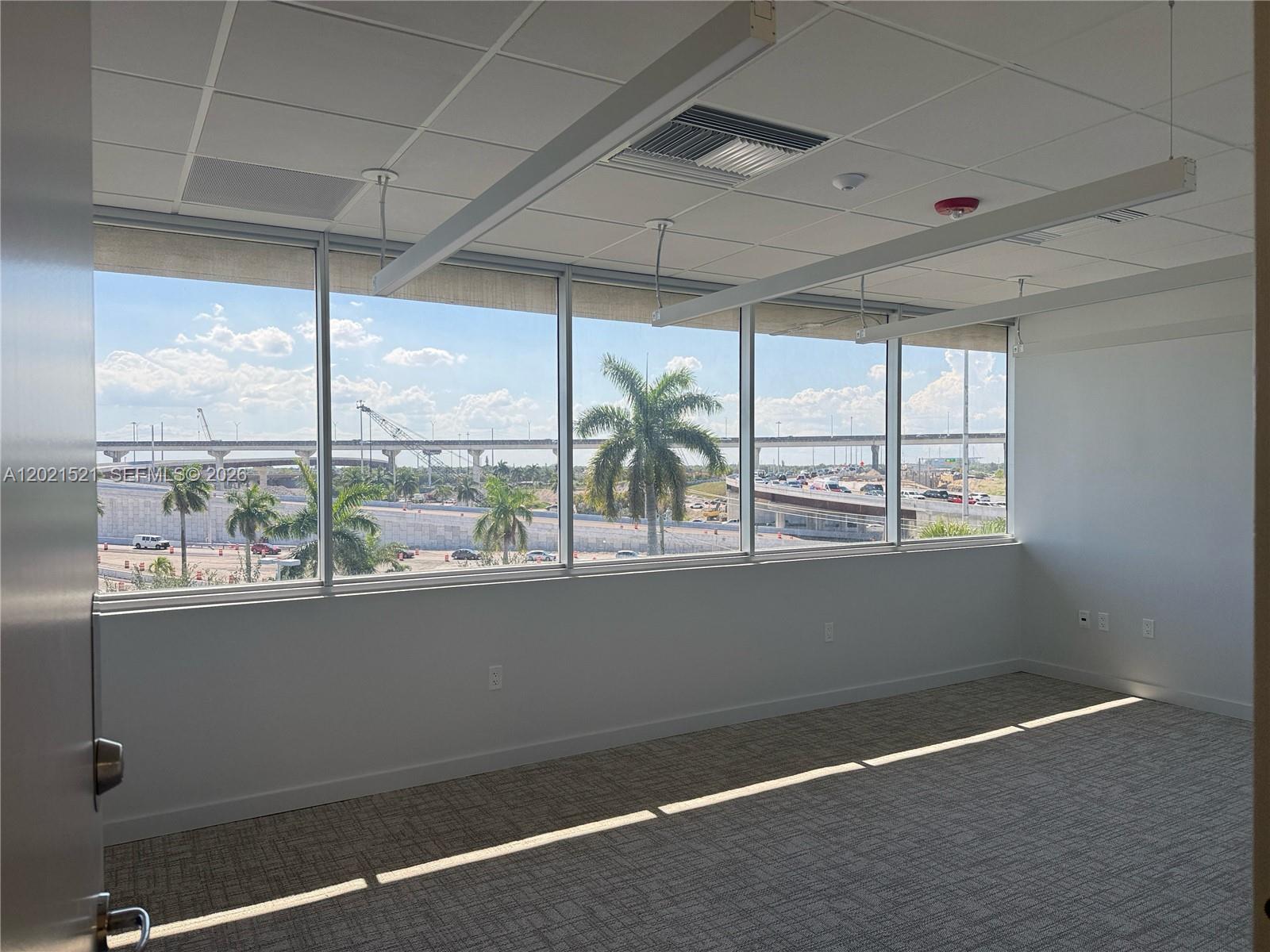 290 NW 165th St PH-5C