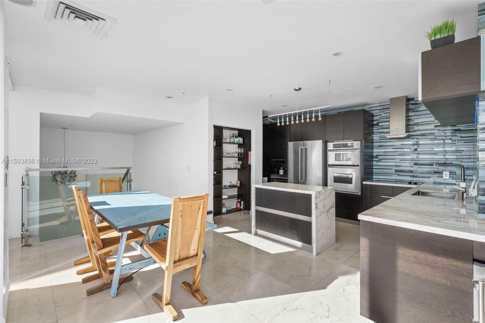 BEACH CLUB TWO CONDO - Residential