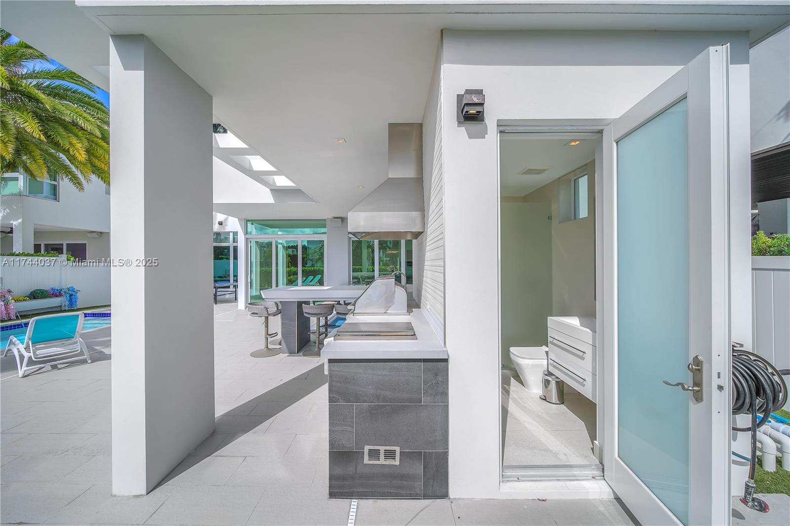 GRAND FLORIDIAN ESTATES - Residential