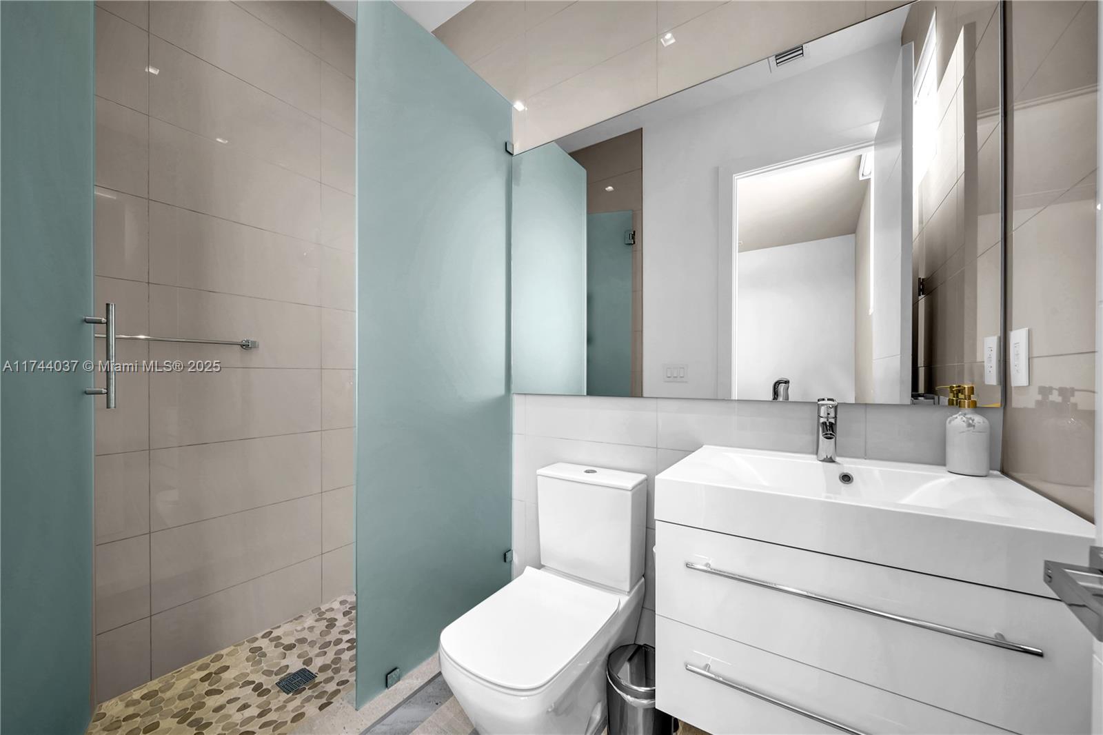 GRAND FLORIDIAN ESTATES - Residential