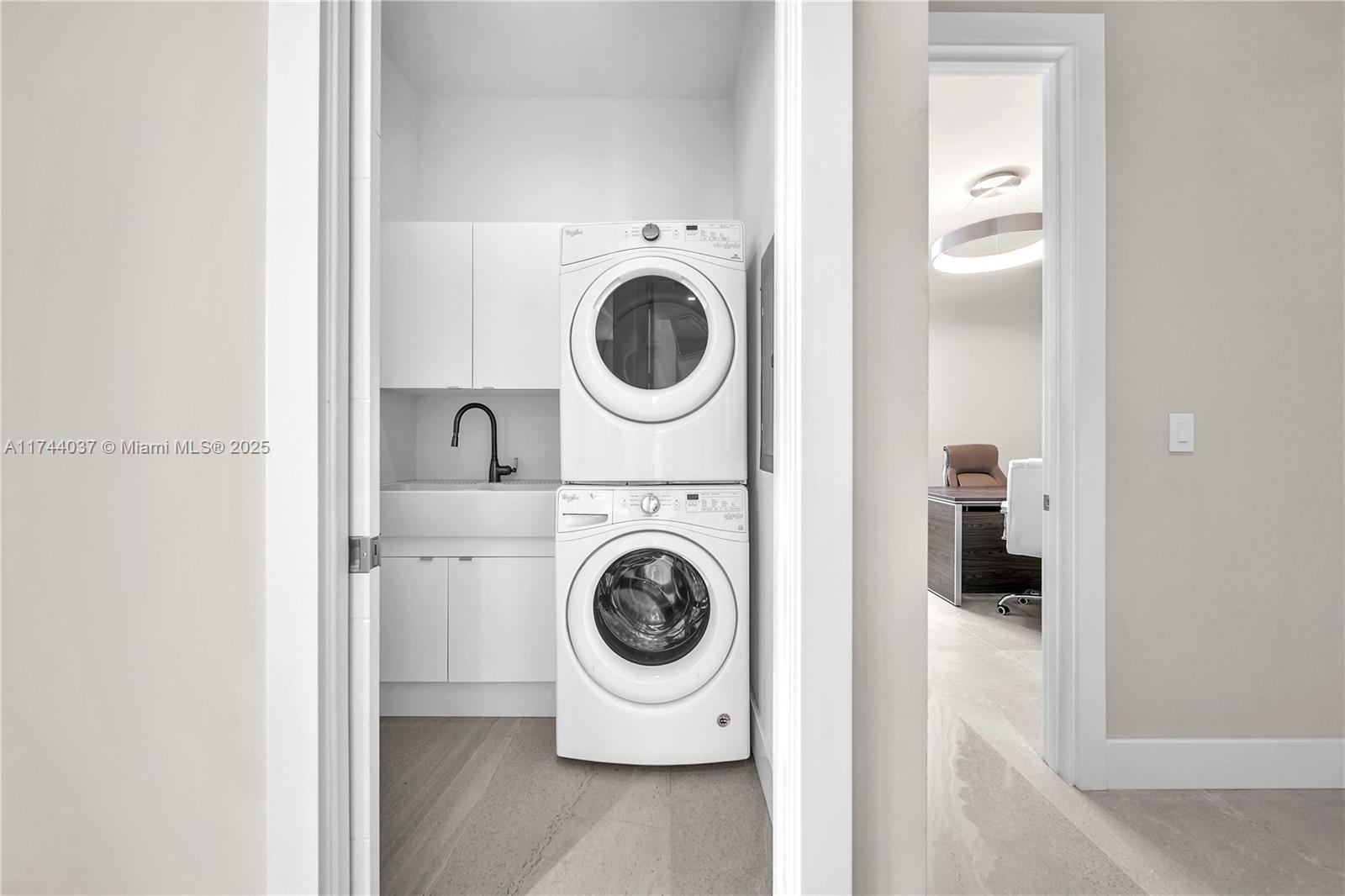 GRAND FLORIDIAN ESTATES - Residential