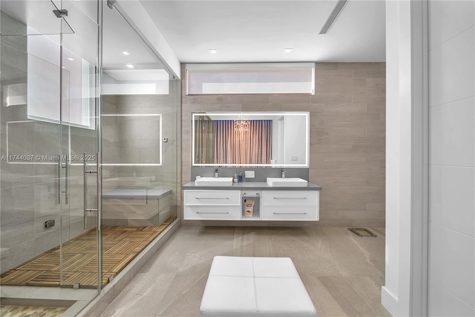 GRAND FLORIDIAN ESTATES - Residential