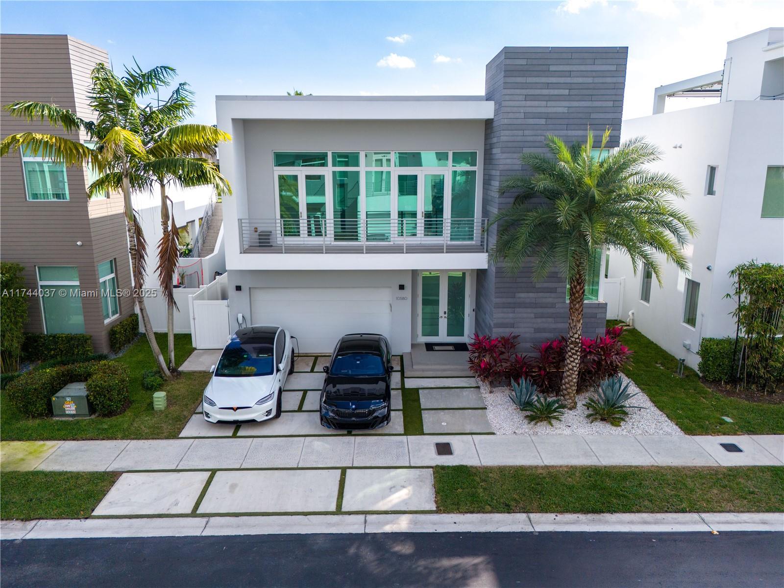 GRAND FLORIDIAN ESTATES - Residential