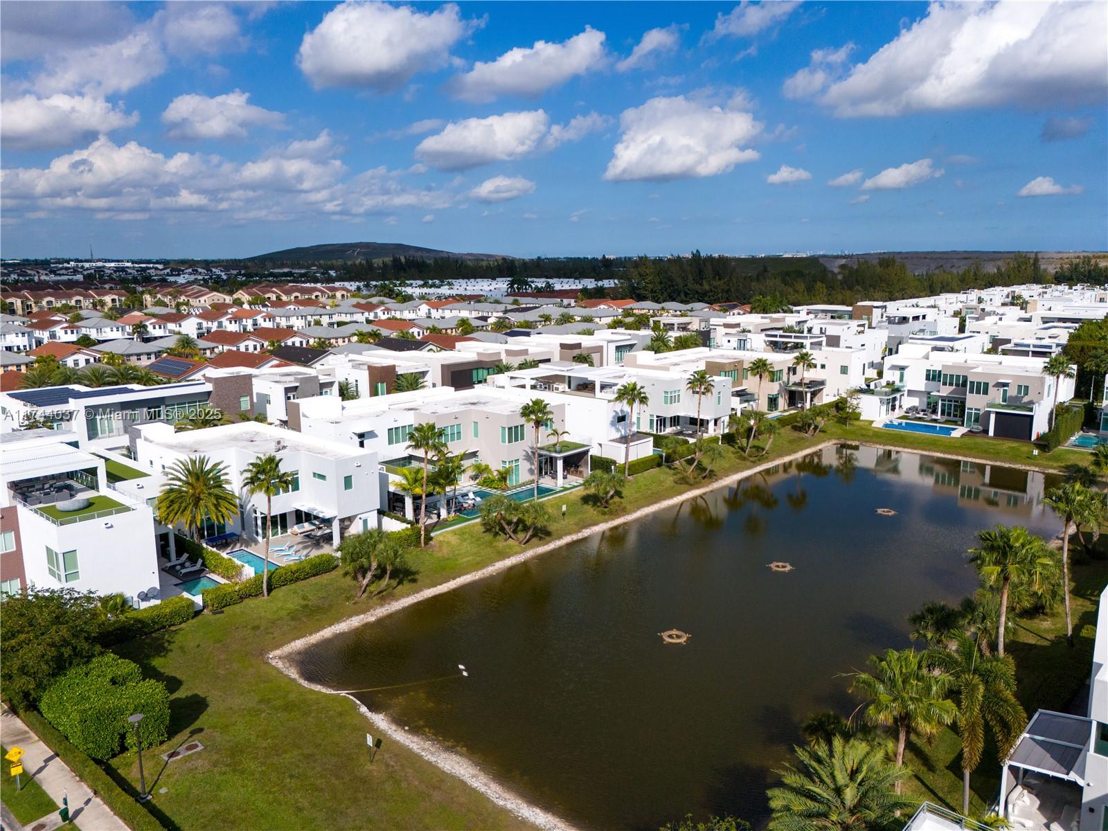 GRAND FLORIDIAN ESTATES - Residential