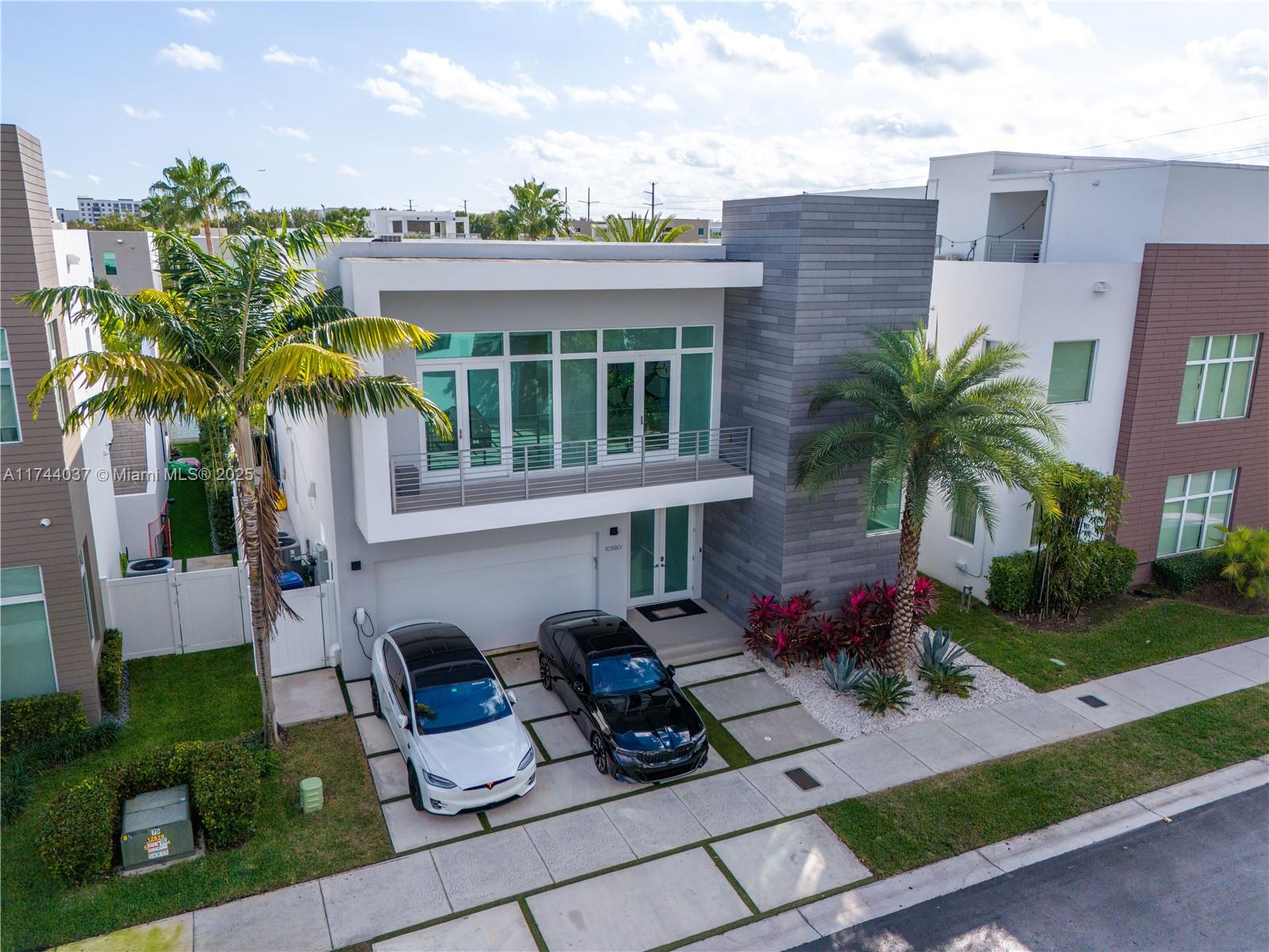 GRAND FLORIDIAN ESTATES - Residential