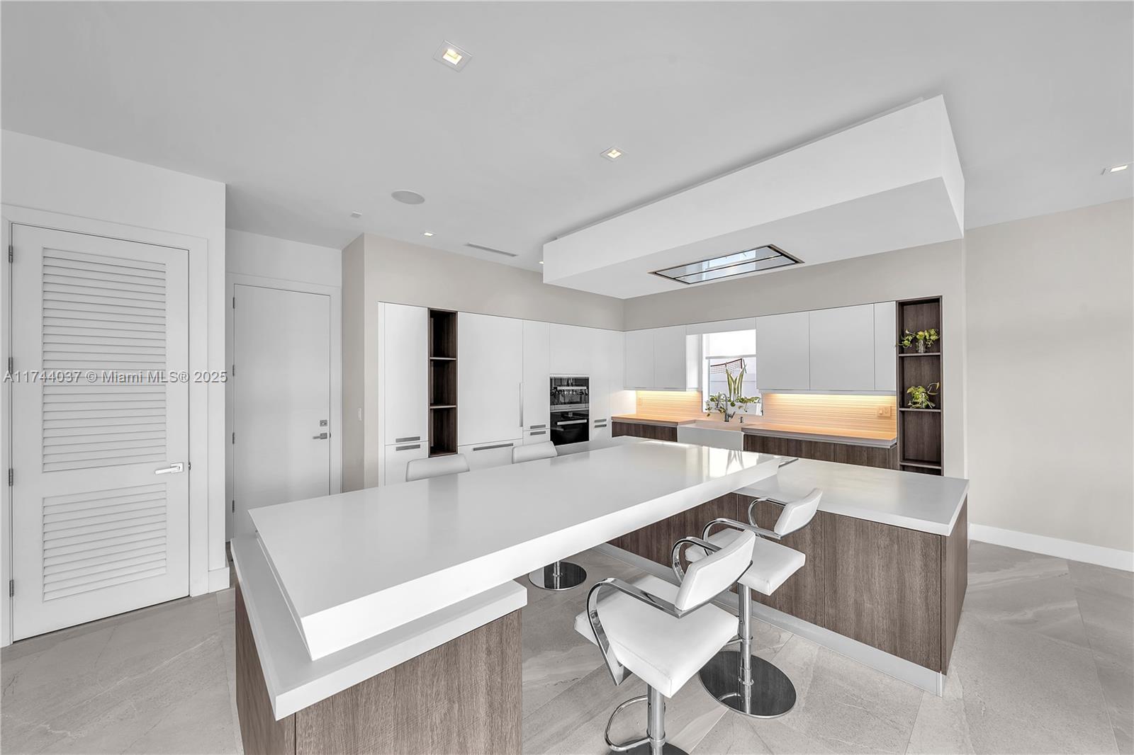 GRAND FLORIDIAN ESTATES - Residential