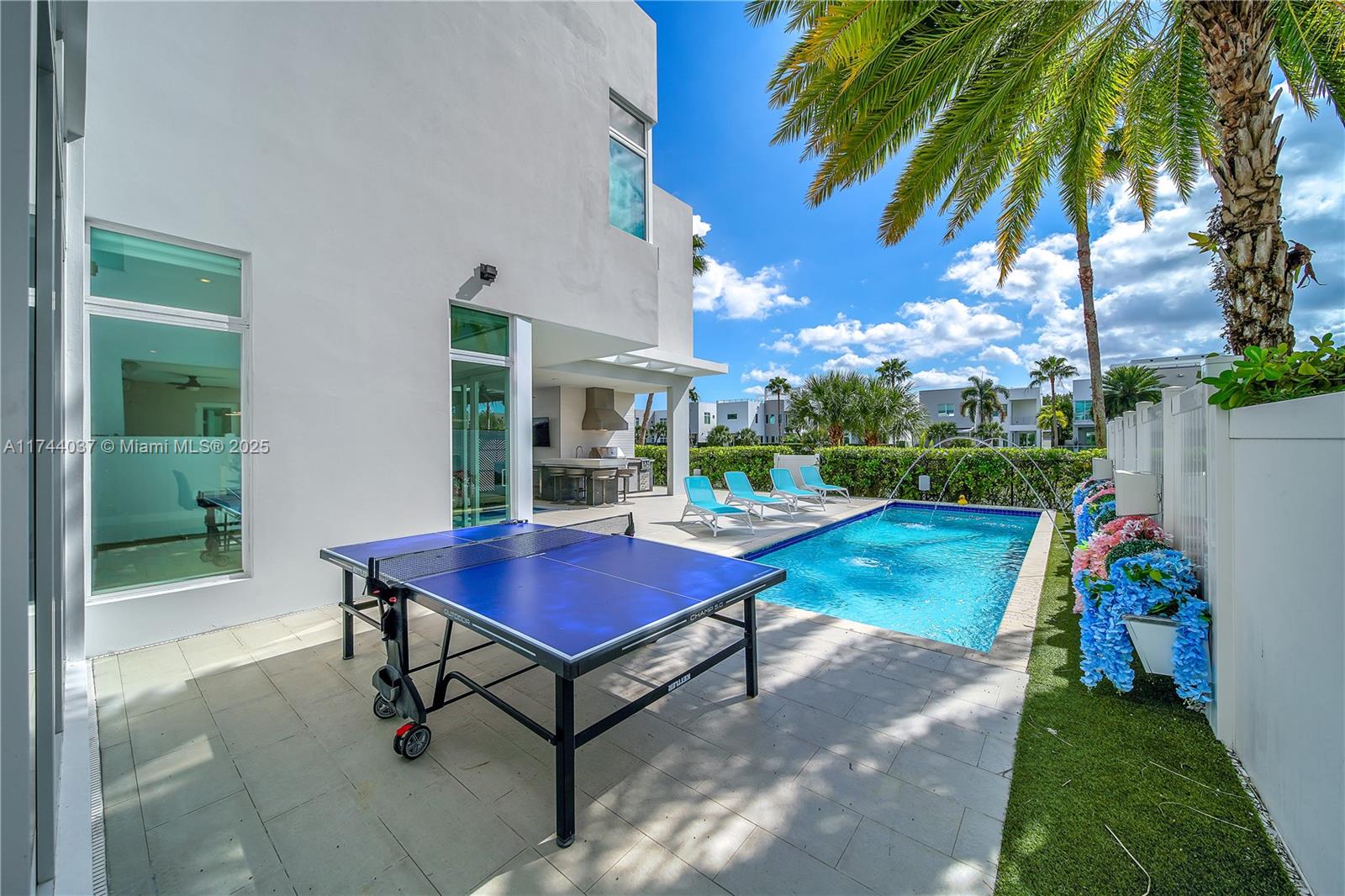 GRAND FLORIDIAN ESTATES - Residential