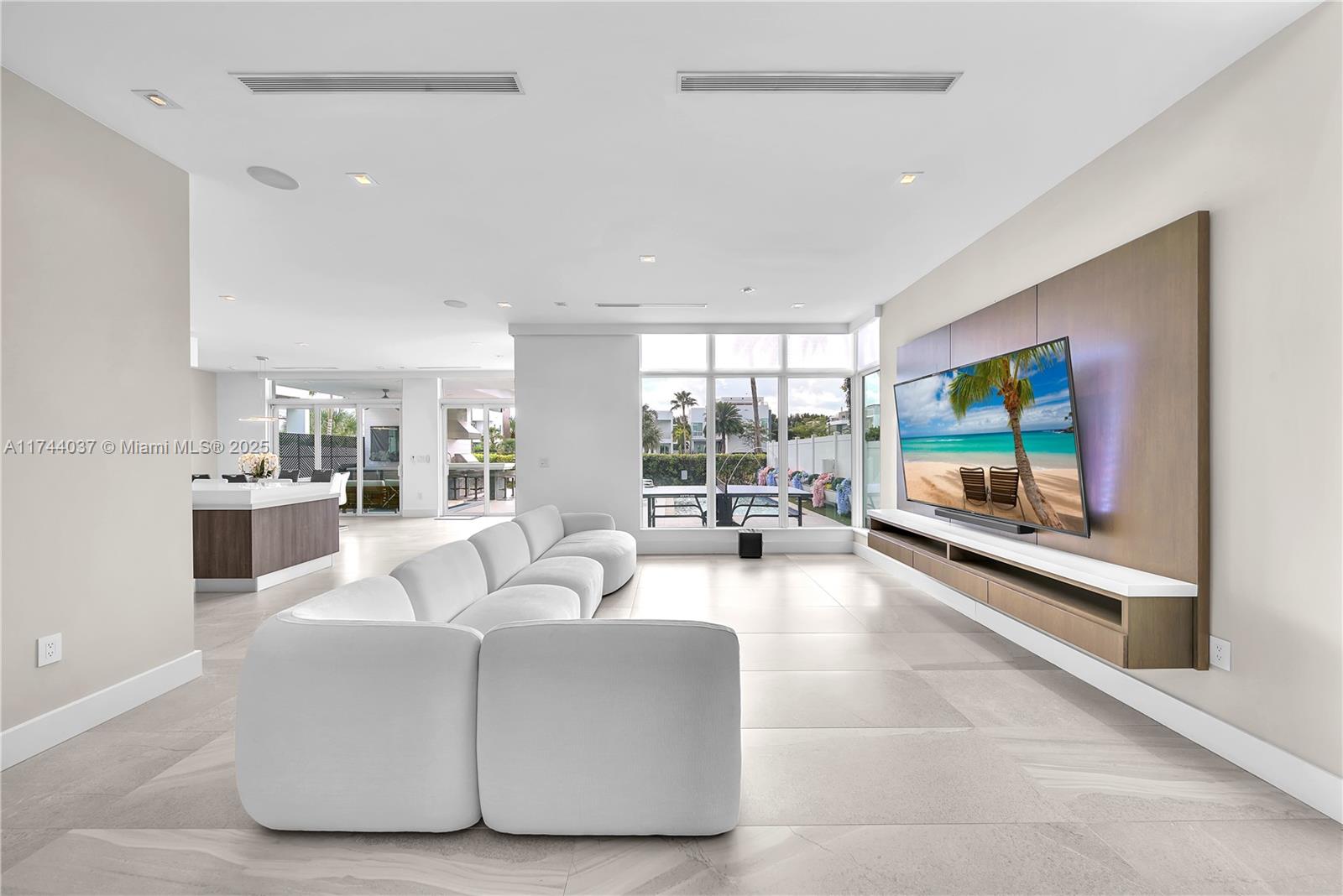 GRAND FLORIDIAN ESTATES - Residential