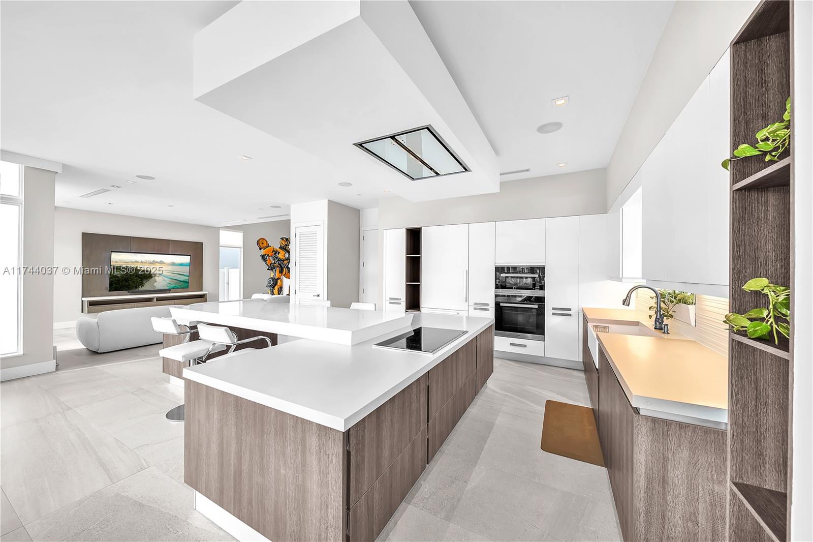 GRAND FLORIDIAN ESTATES - Residential