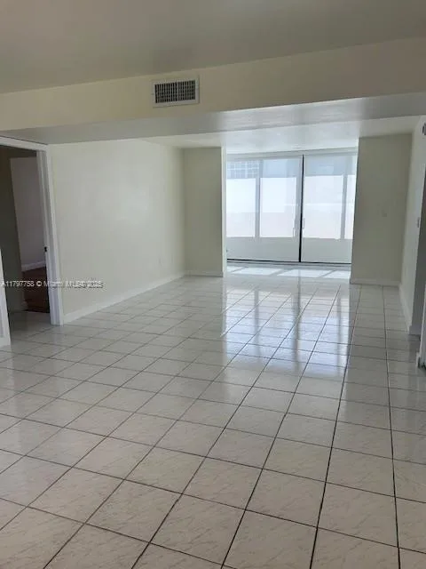 Key Biscayne, Florida 33149, United States, 2 Bedrooms Bedrooms, ,2 BathroomsBathrooms,Residential,Active,123968