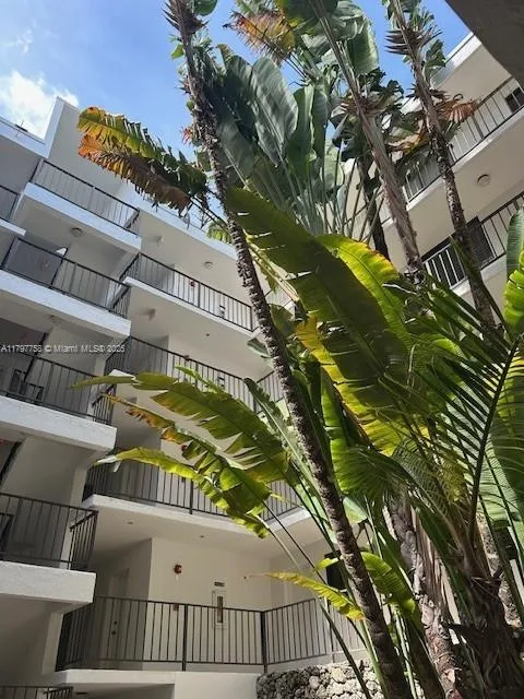 Key Biscayne, Florida 33149, United States, 2 Bedrooms Bedrooms, ,2 BathroomsBathrooms,Residential,Active,123968