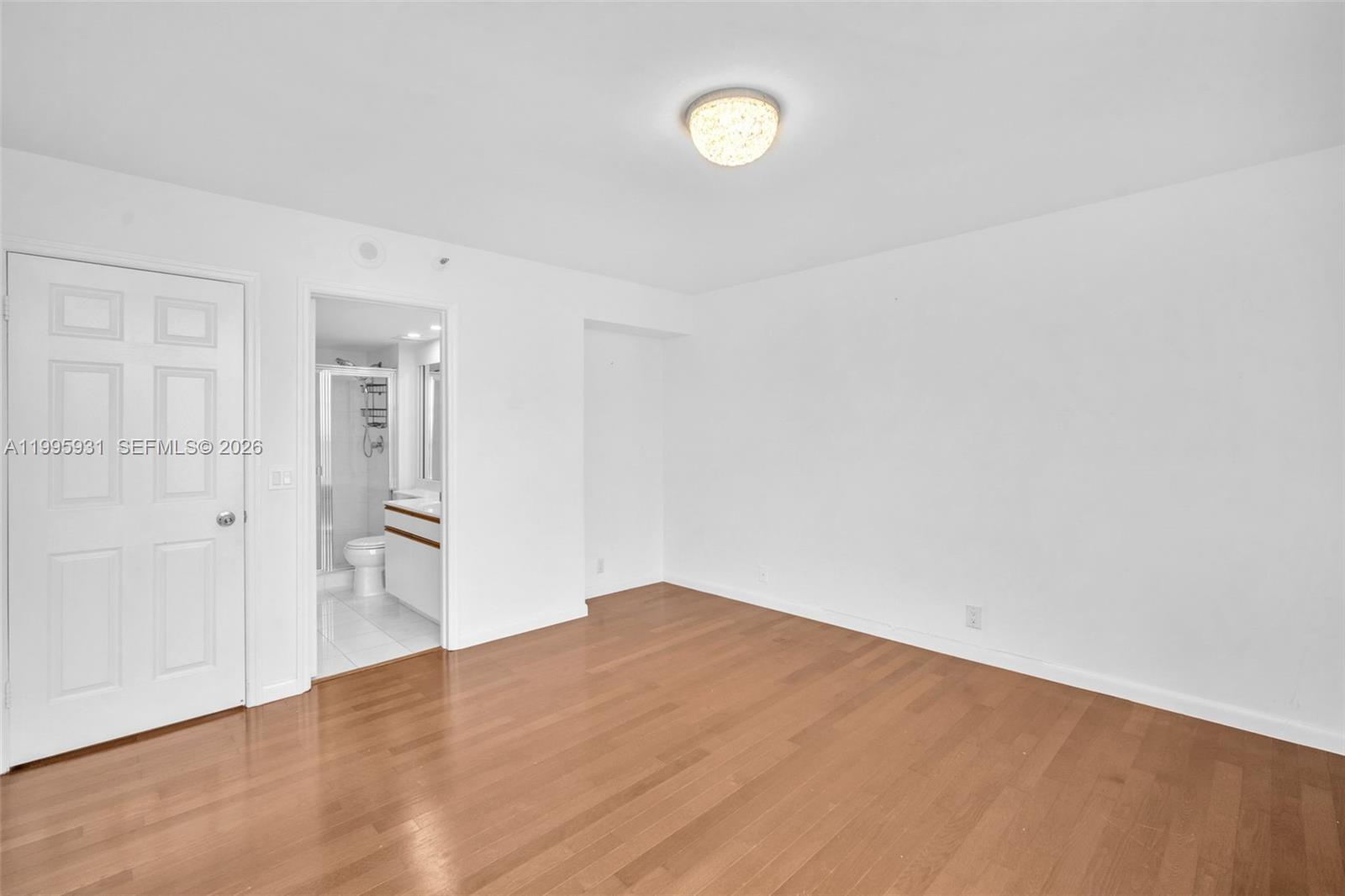 MYSTIC POINTE TOWER 400 C - Residential