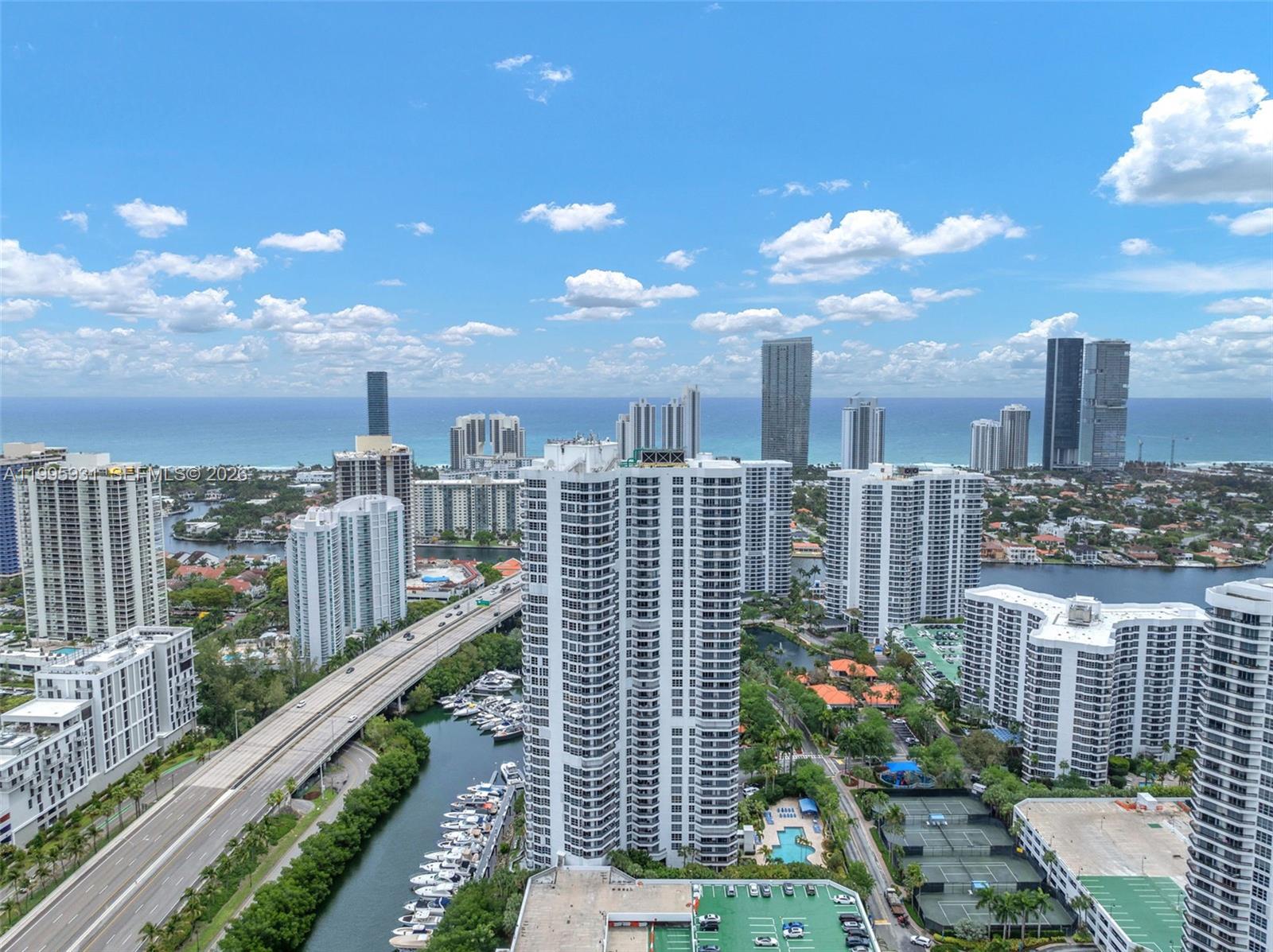MYSTIC POINTE TOWER 400 C - Residential