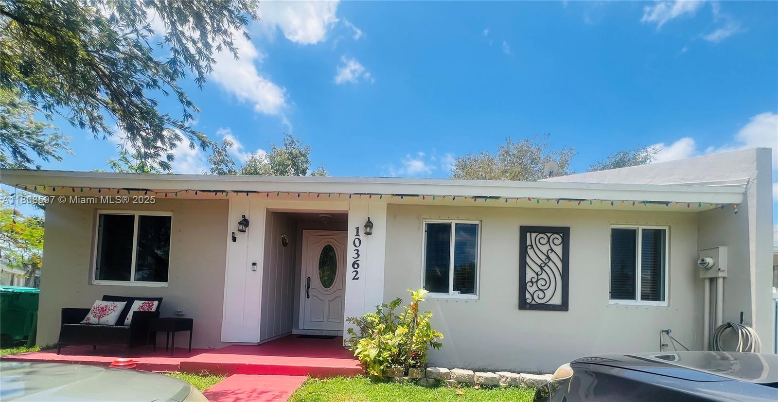 10362 Sw 208th Ln, Cutler Bay, Miami-Dade County, Florida - 3 Bedrooms  
2 Bathrooms - 