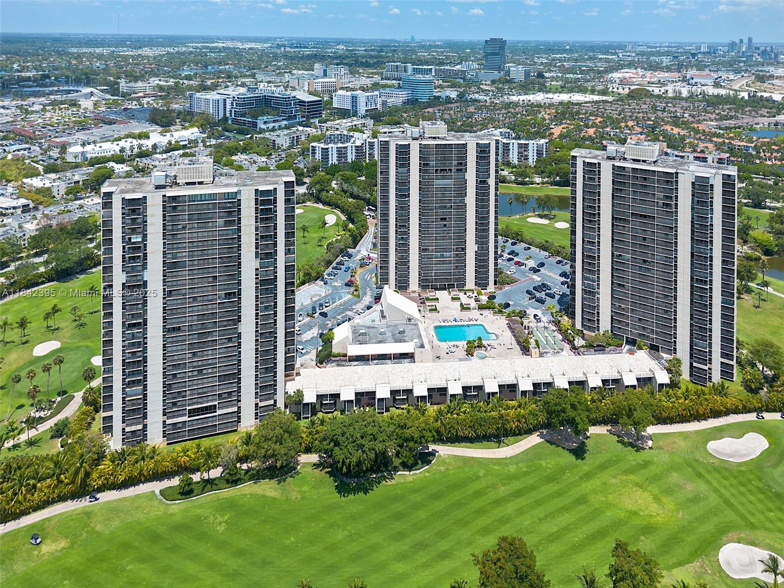 UNIT IN THE HEART OF AVENTURA JUST 5 MIN AWAY FROM THE BEACH. RENOVATED AND TASTEFULLY DECORATED 2BED 2BATH UNIT. SPECTACULAR VIEW TURNBERRY GOLF COURSE . NEW FLOOR THROUGHOUT AND TASTEFUL FURNISHINGS (FURNITURE FOR SALE). WHITE KITCHEN CABINETS, NEW STAINLESS STEEL APPLIANCES, AND LIGHT GRAY QUARTZ COUNTERTOP. WATER/CABLE/INTERNET AND 1 ASSIGNED COVERED PARKING (UNLIMITED FREE GUEST
PARKING) INCLUDED IN HOA. GREAT AMENITIES: HEATED SWIMMING POOL, GYM JACUZZI, AND MEN & WOMEN'S SPAS. CORONADO TOWER I HAS BEEN COMPLETELY REMODELED INCLUDING NEW LOBBY, ELEVATORS, AND HALLWAYS, AND HAS PASSED 40-YEAR CERTIFICATION. MUST-SEE! NO LEASE FIRST YEAR AFTER PURCHASE, 2-YEAR LEASE REQUIRED BY ASSOCIATION.