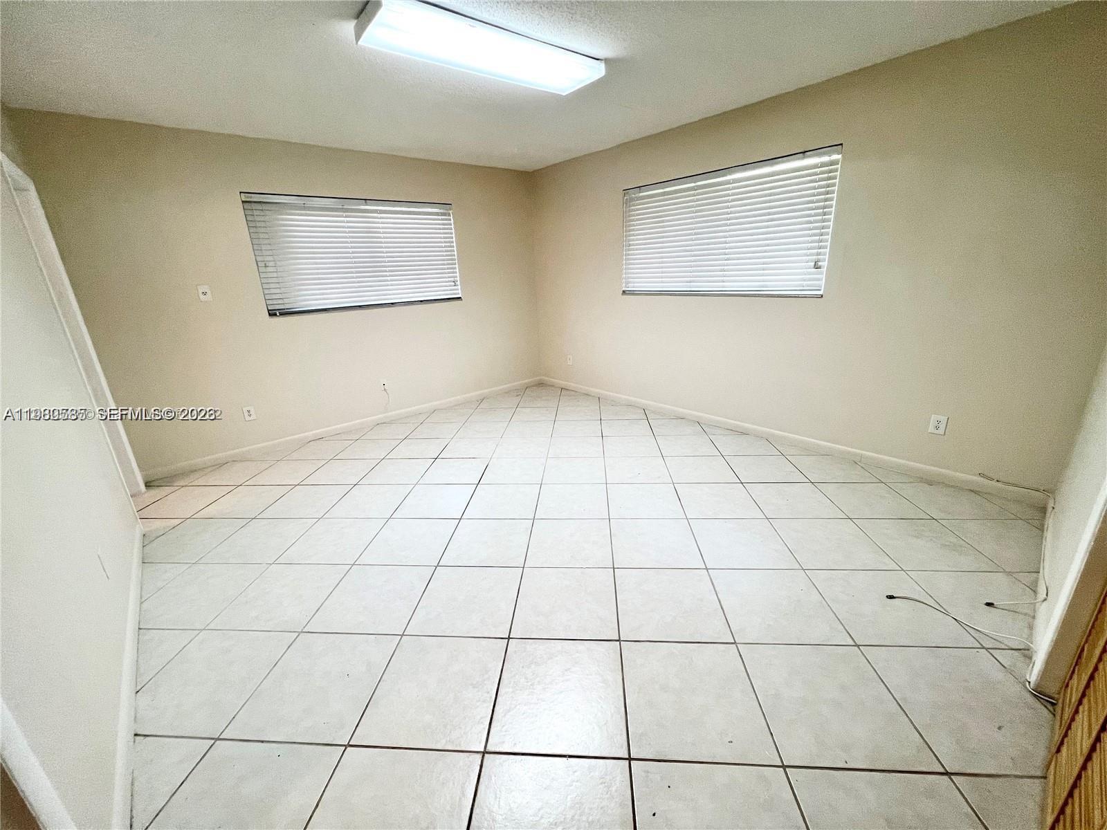 CORAL GABLES RIVIERA SEC - Residential Lease