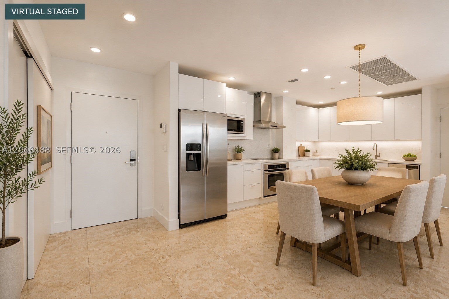 2301 Collins Ave PH22