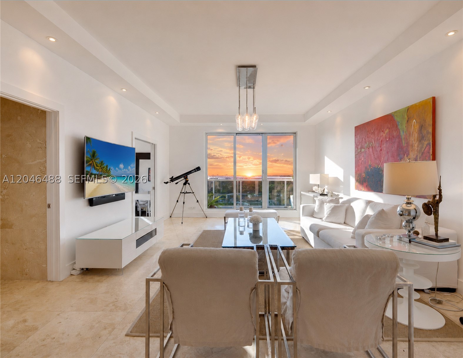 2301 Collins Ave PH22