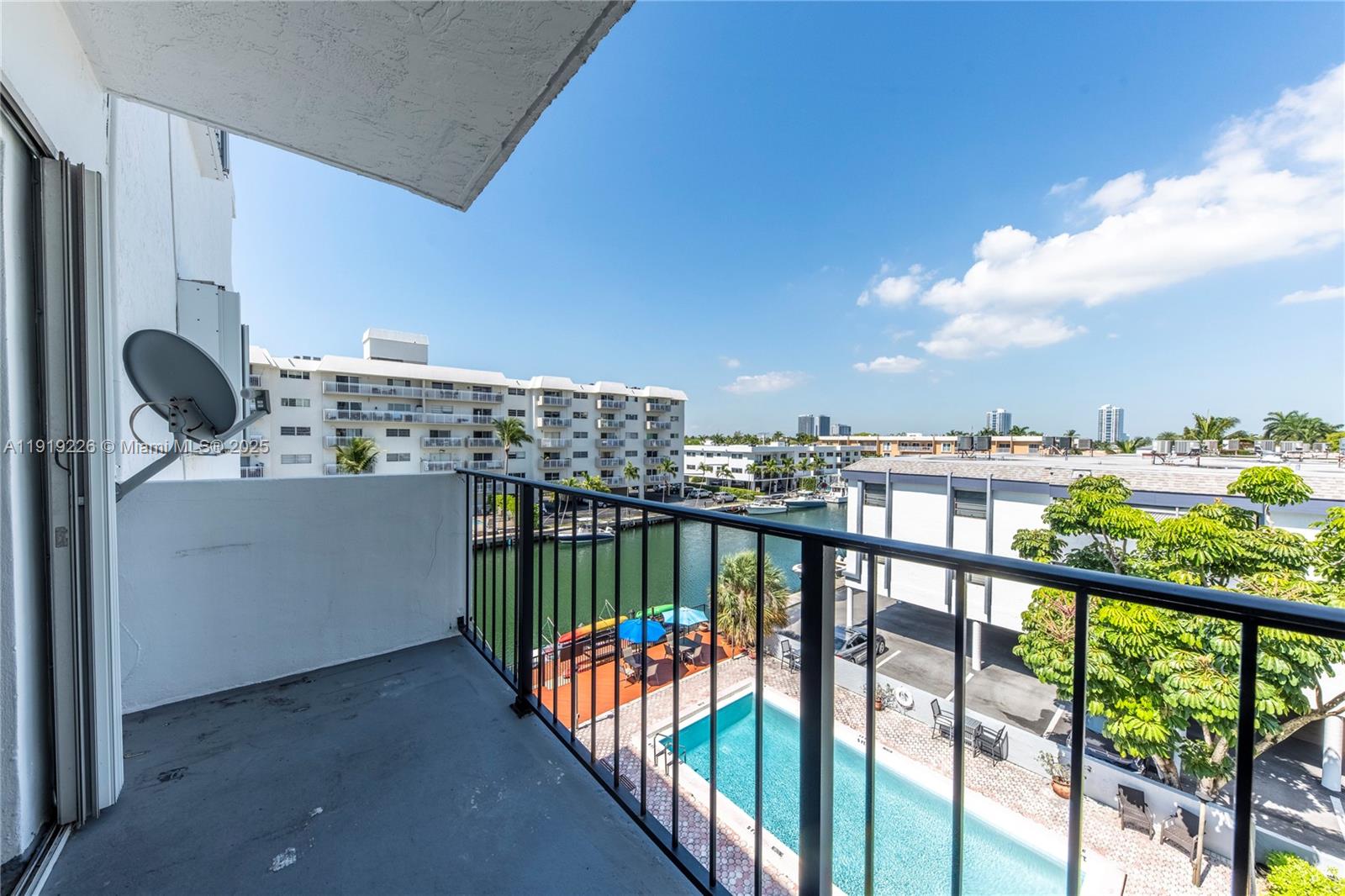 DOLPHIN CONDO - Residential Lease