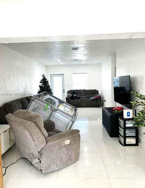 RICHMOND HEIGHTS - Residential