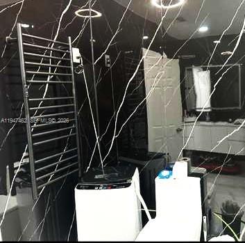 RICHMOND HEIGHTS - Residential