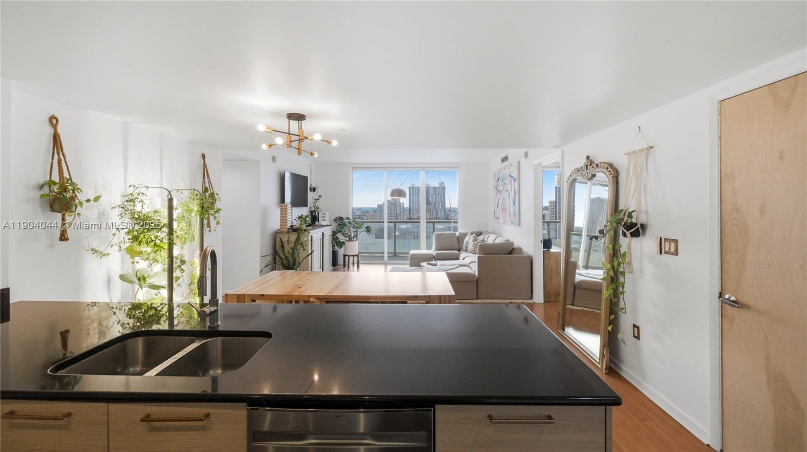 50 BISCAYNE CONDO - Residential