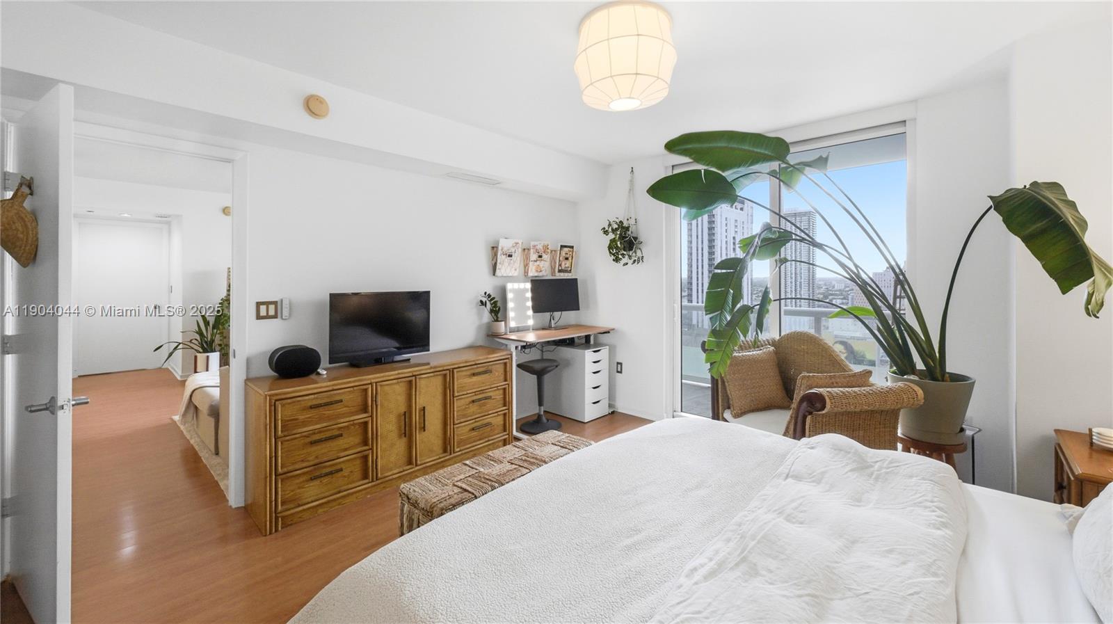 50 BISCAYNE CONDO - Residential