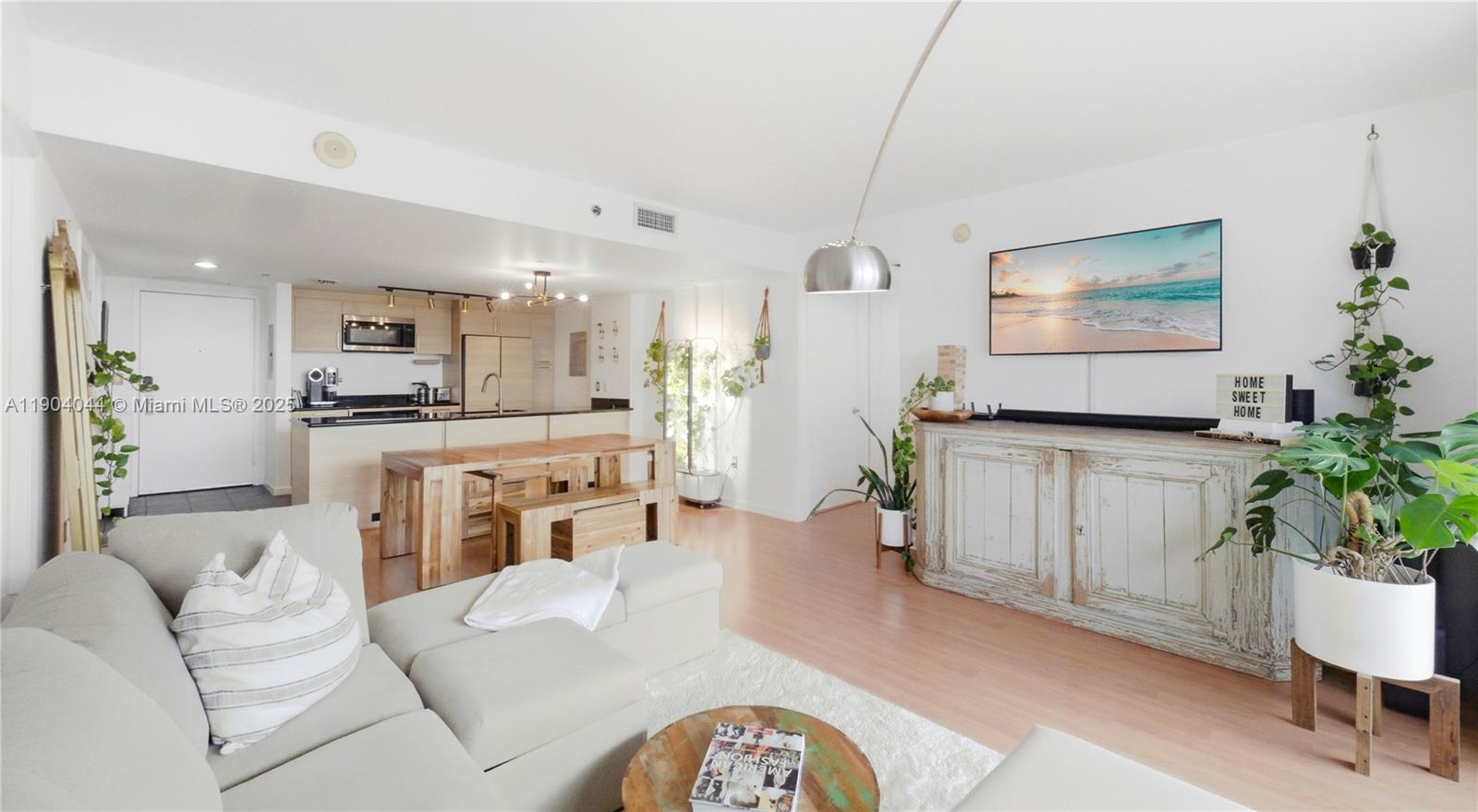 50 BISCAYNE CONDO - Residential