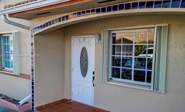 Rental Property at 3282 W 70th St 102, Hialeah, Miami-Dade County, Florida - Bedrooms: 3 
Bathrooms: 2  - $3,200 MO.