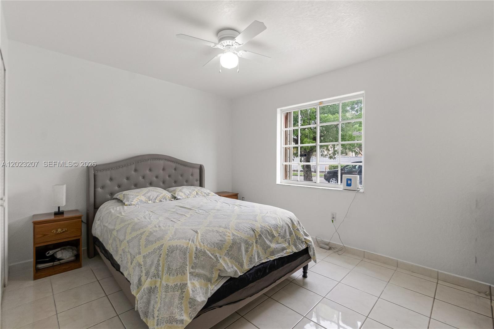 NAPOLES HOMES - Residential