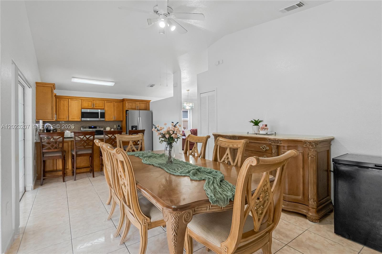 NAPOLES HOMES - Residential